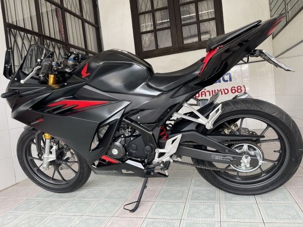 CBR150R ABS สภาพซื้อจอด ใช้งานน้อย มีรับประกัน เครื่องดี ศูนย์ดี ชุดสีสวย รถมือเดียว เอกสารครบ วิ่ง6000 กลางปี66 รูปที่ 6